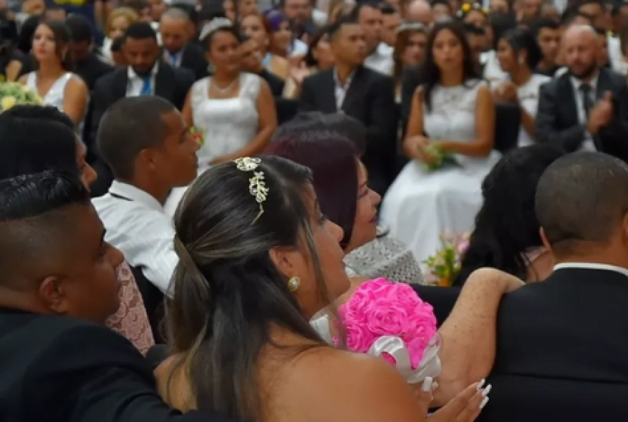 Casamento acontecerá no Ginásio Goiânia Arena e será restrito aos casais e convidados. (Foto: Reprodução)