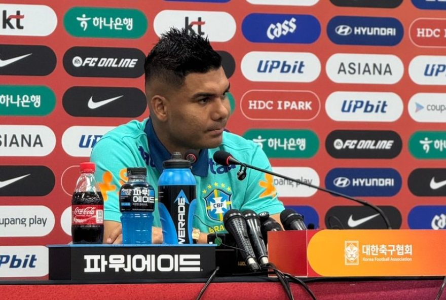 casemiro-reassume-faixa-de-capitao-e-lidera-selecao-em-amistoso3A-22gosto-de-dar-exemplo22