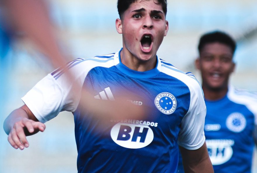 cauan-baptistella-renova-contrato-com-o-cruzeiro-e-recebe-valorizacao-significativa.-jovem-promessa-segue-brilhando-no-sub-20