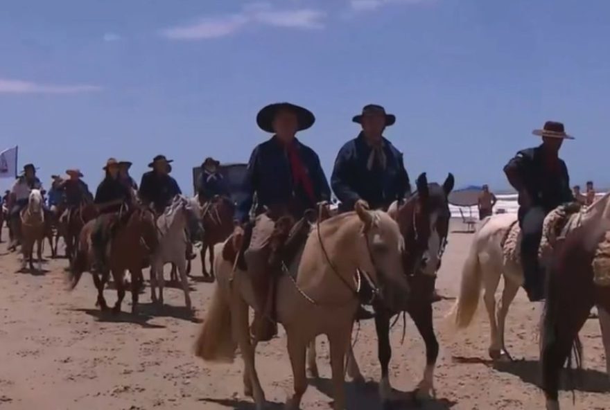 cavalgada-do-mar3A-evento-tradicionalista-com-40-anos-de-tradicao-nas-praias-do-rs cavalgada-do-mar3A-evento-tradicionalista-com-40-anos-de-tradicao-nas-praias-do-rs