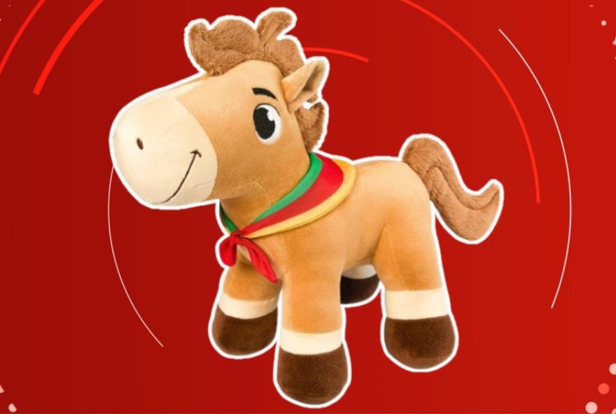 cavalo-caramelo3A-linha-de-brinquedos-com-lucro-para-escolas-atingidas-por-enchente-no-rs