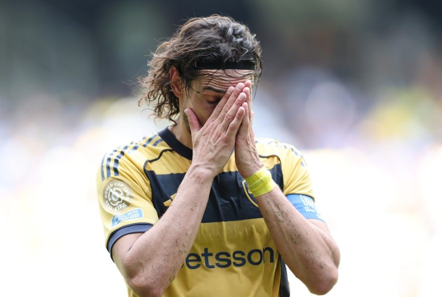 cavani-responde-convite-do-danubio-e-aposta-no-boca3A-22sou-feliz-e-teimoso22