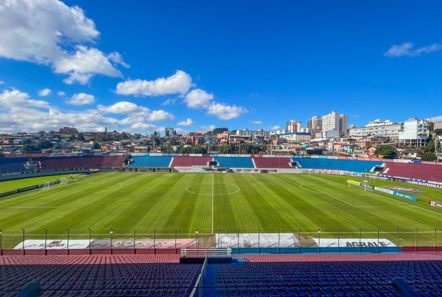 caxias-e-londrina-se-enfrentam-em-jogo-decisivo-da-serie-c3A-confira-escalacoes-e-expectativas