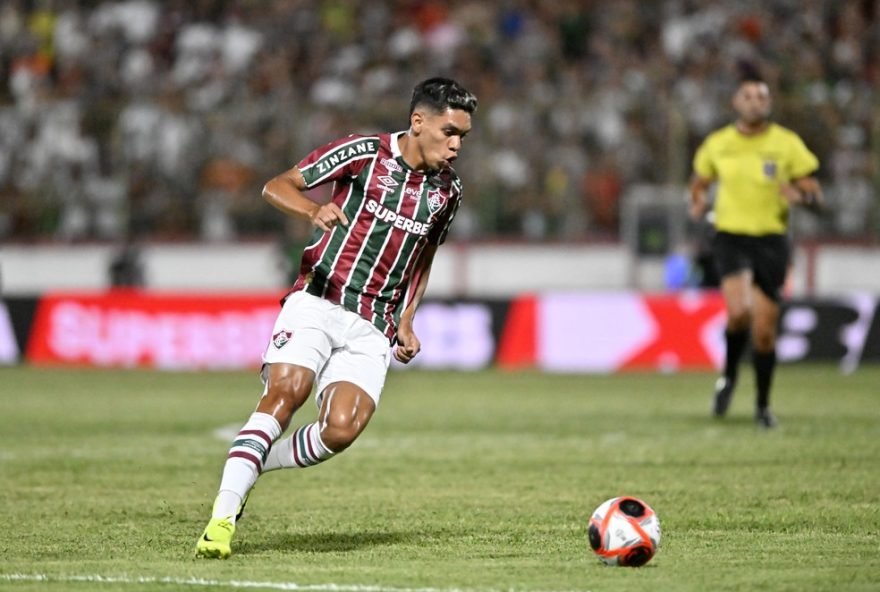 ceara-em-negociacao-avancada-com-fluminense-por-atacante-paulo-baya
