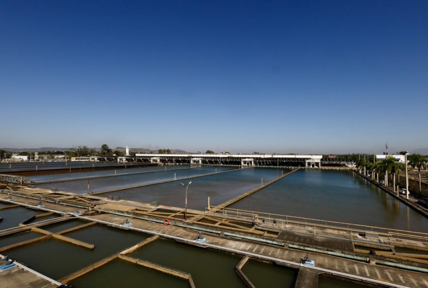 cedae-pede-economia-de-agua-durante-manutencao-do-sistema-guandu3A-confira-as-cidades-afetadas-e-orientacoes-aos-moradores
