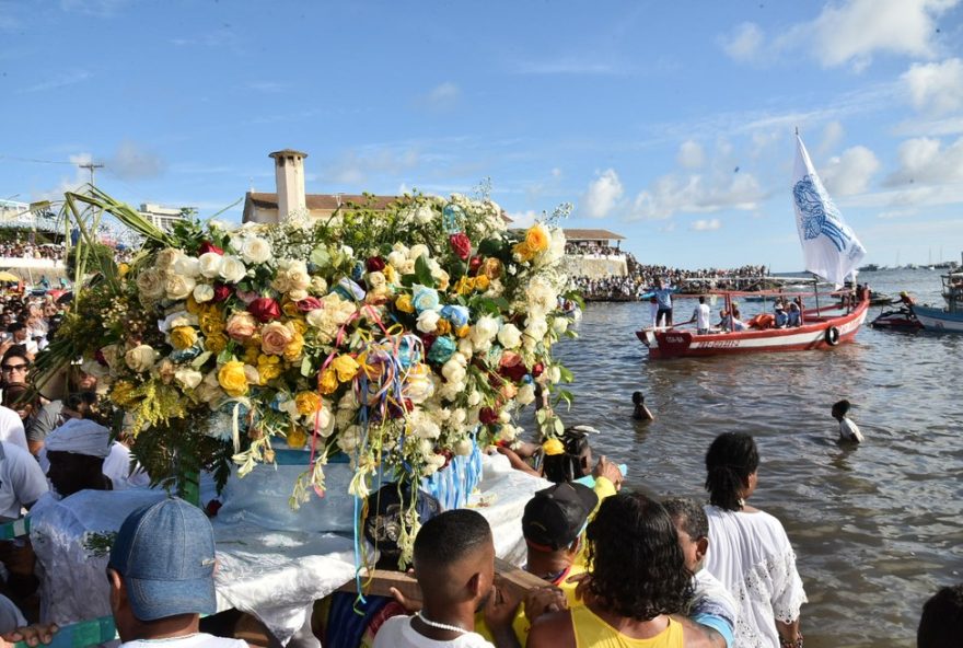 celebracao-de-iemanja-em-salvador3A-significado-profundo-e-tradicoes-ancestrais celebracao-de-iemanja-em-salvador3A-significado-profundo-e-tradicoes-ancestrais