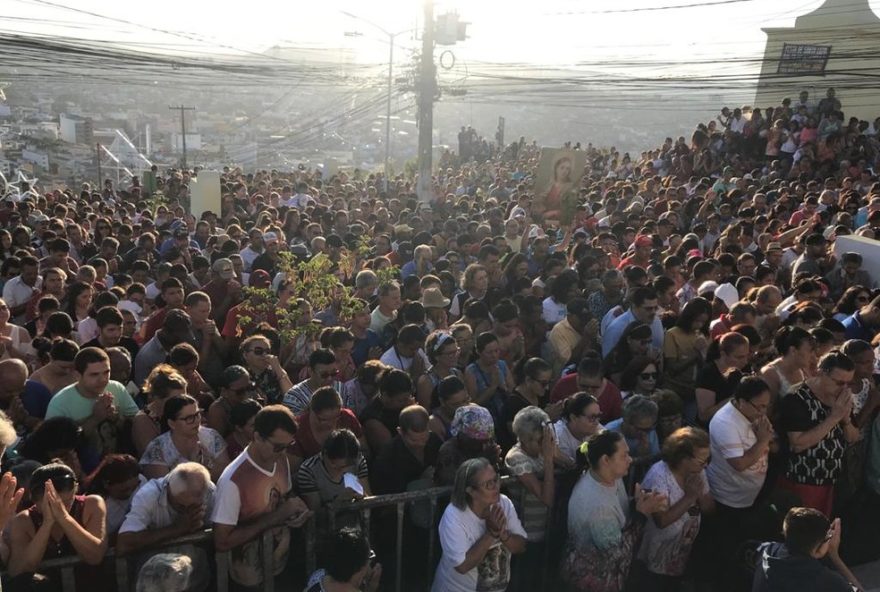 celebre-a-fe-na-festa-de-santa-luzia-em-caruaru3A-programacao-emocionante-e-momentos-de-devocao