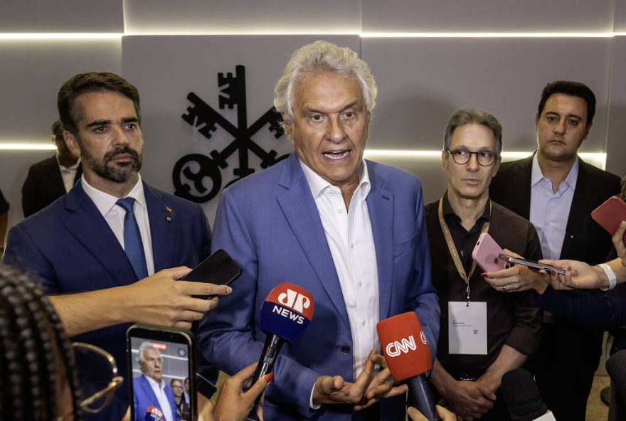 centrao-busca-candidatura-alternativa-para-enfrentar-flavio-bolsonaro centrao-busca-candidatura-alternativa-para-enfrentar-flavio-bolsonaro