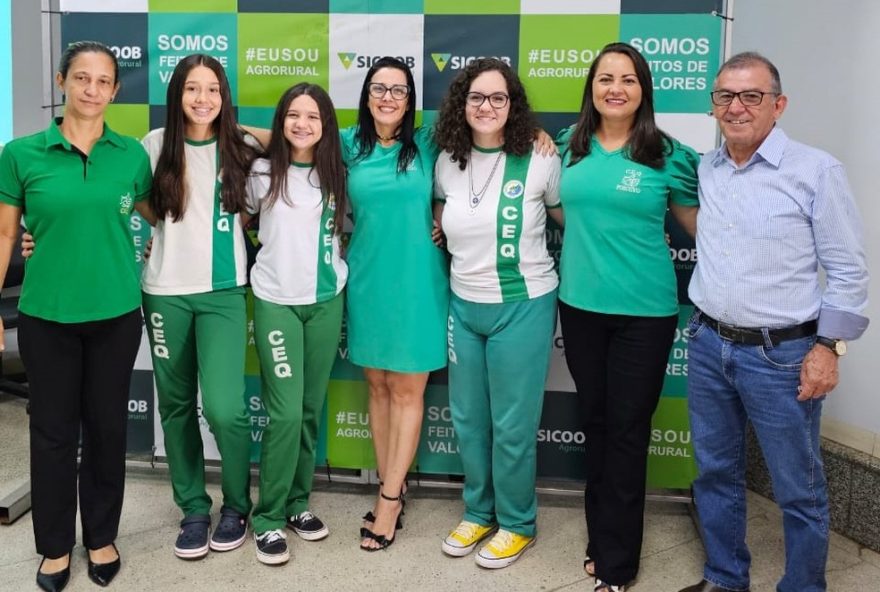 ceq-de-quirinopolis-se-destaca-em-concursos-culturais3A-estudantes-premiados-e-reconhecimento-por-excelencia-educativa