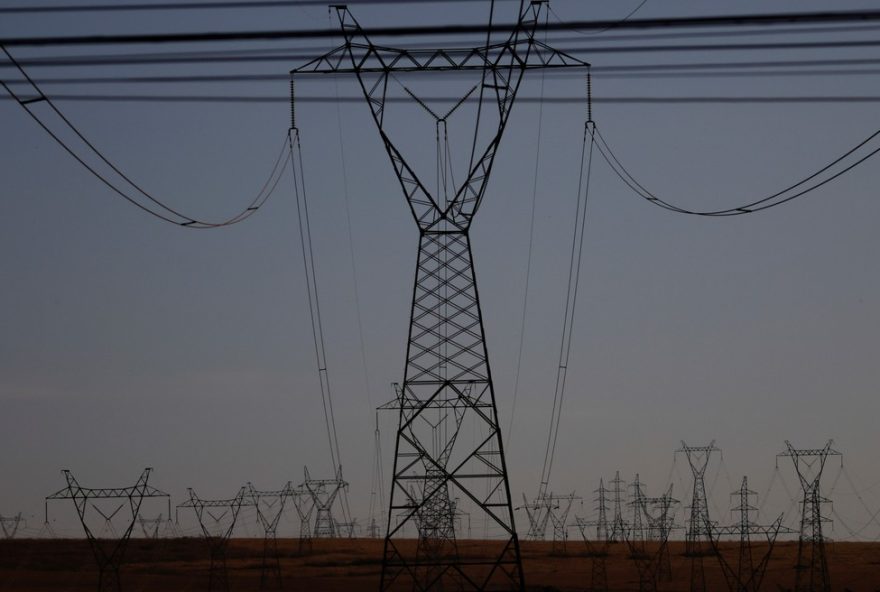cerca-de-300-mil-clientes-ficam-sem-energia-no-df-por-falha-no-sin3A-neoenergia-brasilia.-o-que-causou-o-apagao3F-saiba-mais