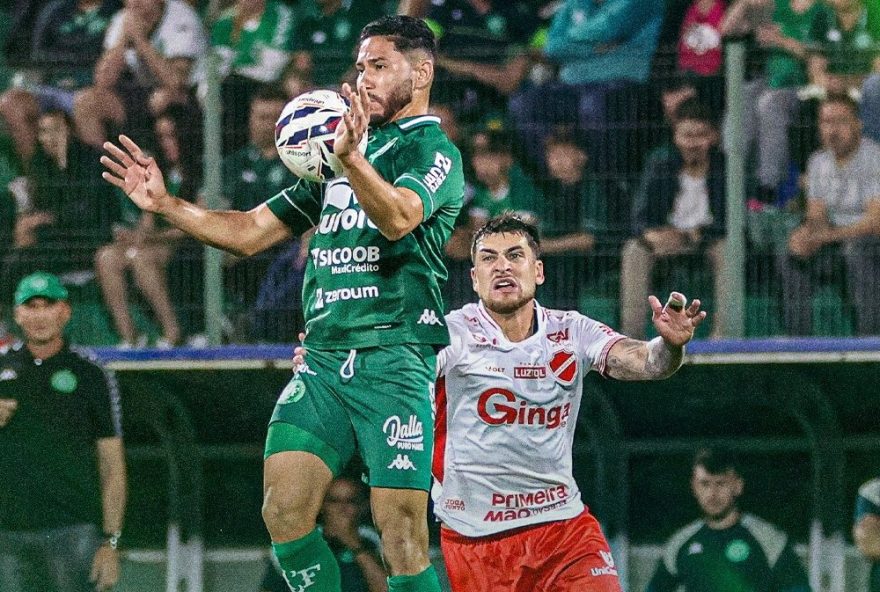 chapecoense-empata-com-o-vila-nova-e-perde-chance-de-assumir-a-vice-lideranca-da-serie-b