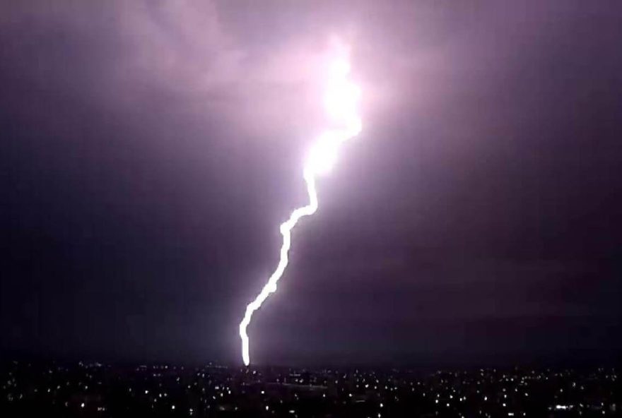 chegada-de-frente-fria-no-sul-do-brasil3A-alerta-de-chuva-e-ventos-fortes chegada-de-frente-fria-no-sul-do-brasil3A-alerta-de-chuva-e-ventos-fortes