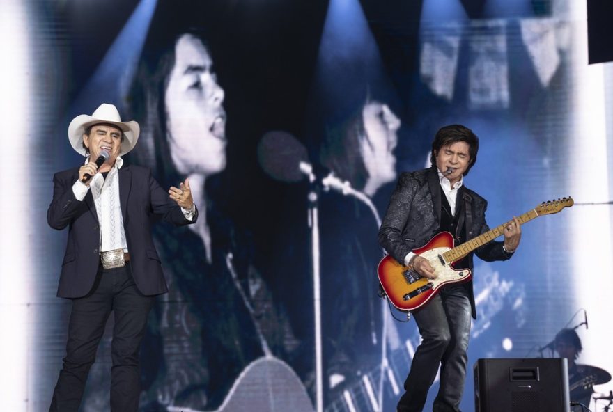 chitaozinho-26-xororo-emocionam-em-barretos-com-show-de-hits-em-comemoracao-aos-70-anos-da-festa