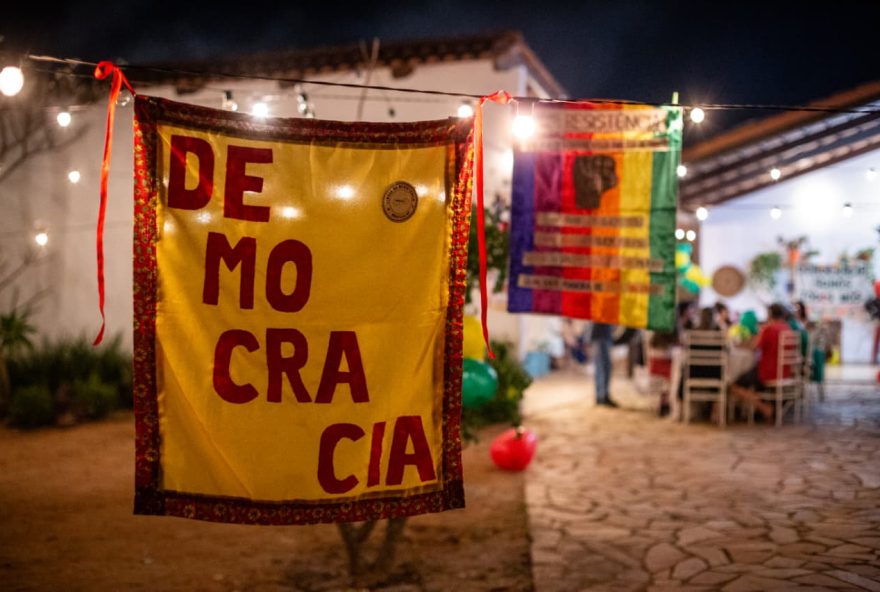 churrasco-e-vinho-geram-polemica-no-condominio-de-bolsonaro