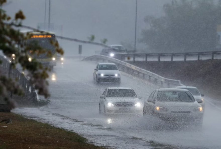 chuva-ameaca-estados-apos-desastre-em-minas-gerais3A-entenda-os-fatores-de-previsao