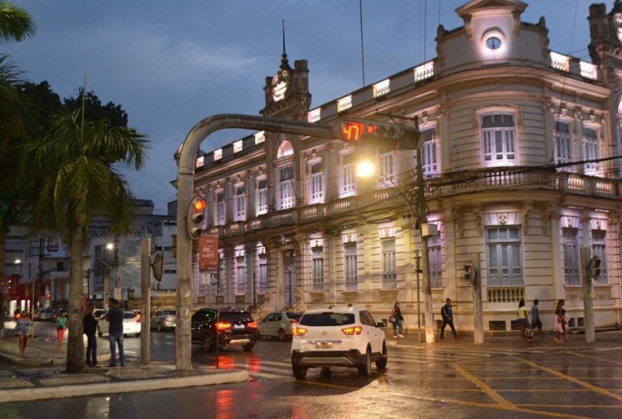 chuva-forte-causa-alagamentos-e-prejuizos-em-cidades-do-interior-da-bahia3A-saiba-como-se-preparar