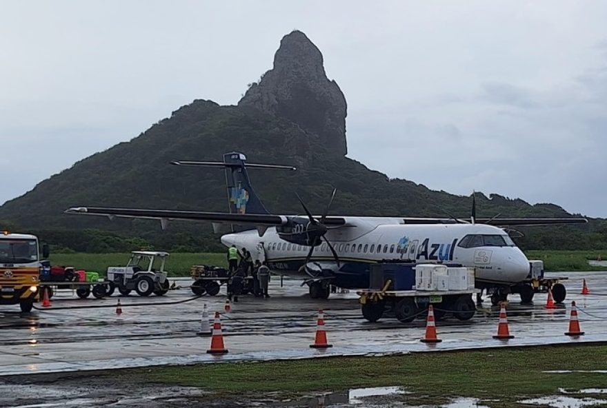 chuva-forte-causa-caos-em-fernando-de-noronha3A-voos-cancelados2C-aeroporto-alagado-e-praias-fechadas