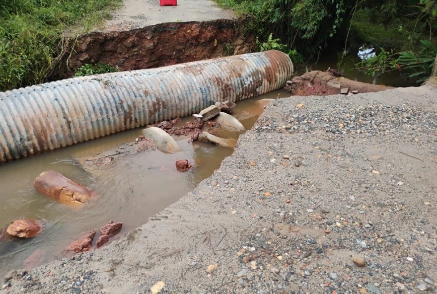 chuva-forte-em-santa-isabel-causa-estragos3A-pontes-caem-e-carro-cai-em-rio-saiba-mais-sobre-os-danos-e-as-acoes-de-recuperacao-da-prefeitura