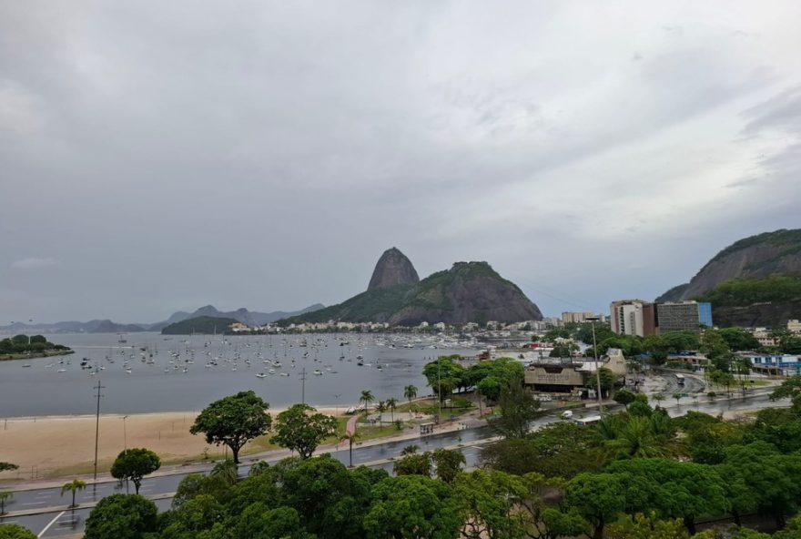 chuva-intensa-e-ventos-fortes-afetam-rio-de-janeiro-e-causam-alerta-de-mobilizacao3A-saiba-como-se-prevenir