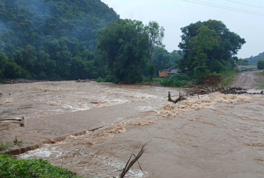 chuvas-intensas-causam-transtornos-no-rs3A-pontes-destruidas-e-familias-isoladas.-medidas-urgentes-sao-necessarias chuvas-intensas-causam-transtornos-no-rs3A-pontes-destruidas-e-familias-isoladas.-medidas-urgentes-sao-necessarias