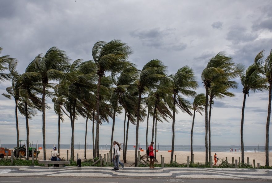 ciclone-extratropical-traz-ventos-fortes-ao-rio-de-janeiro-o-que-esperar-ate-domingo