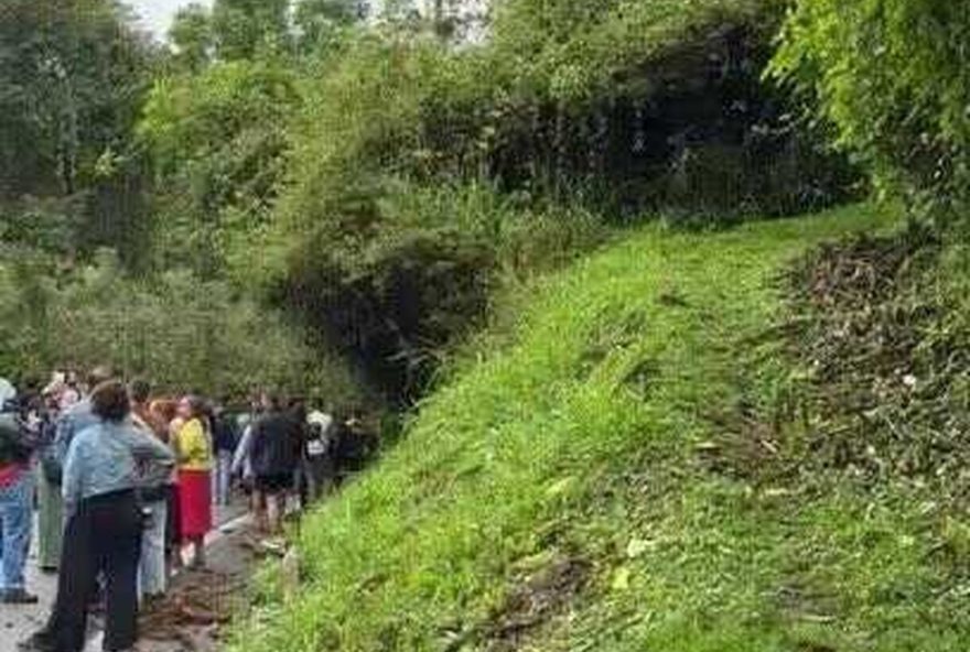 ciclone-no-rio-de-janeiro-estradas-interditadas-e-desafios-para-motoristas ciclone-no-rio-de-janeiro-estradas-interditadas-e-desafios-para-motoristas