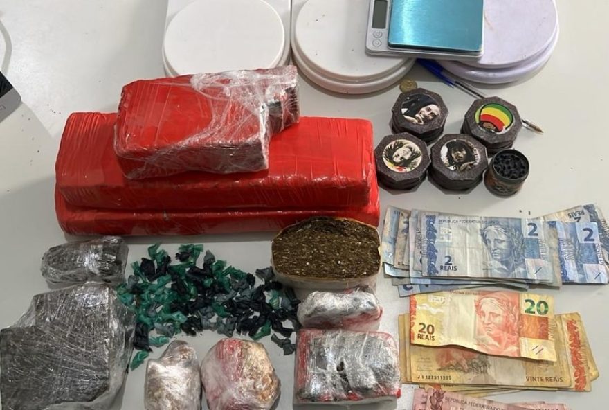 cinco-sao-presos-por-trafico-de-drogas-em-alto-alegre-do-pindare2C-maranhao3A-operacao-conjunta-resulta-em-apreensao-de-drogas-e-veiculo-roubado