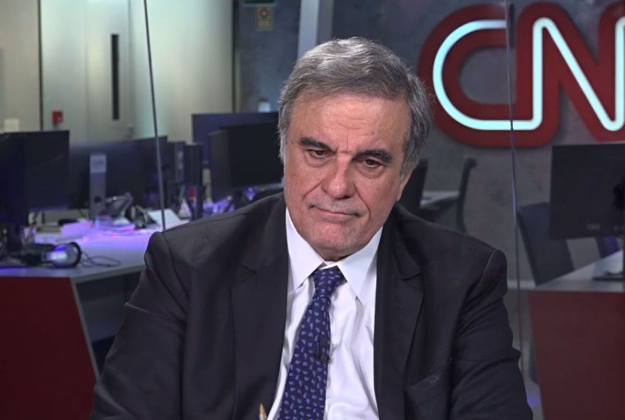 cla-bolsonaro-prioriza-familia-em-detrimento-da-vitoria2C-avalia-cardozo cla-bolsonaro-prioriza-familia-em-detrimento-da-vitoria2C-avalia-cardozo