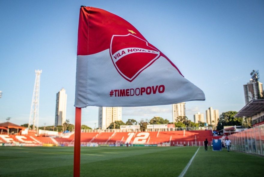 classico-eletrizante3A-vila-nova-e-goias-se-enfrentam-com-estadio-lotado-no-oba