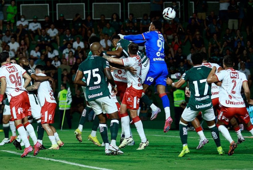 classico-goias-x-vila-nova-define-lideranca-no-campeonato-goiano