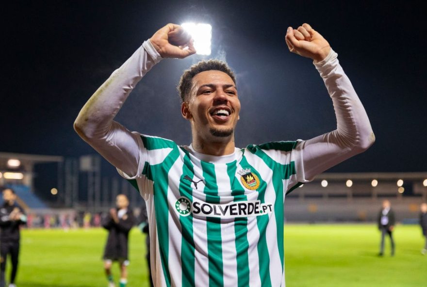 clayton2C-ex-vasco2C-e-alvo-de-porto2C-sporting-e-zenit-em-transferencia-de-r24-107-milhoes.-saida-iminente-do-atacante-para-a-europa
