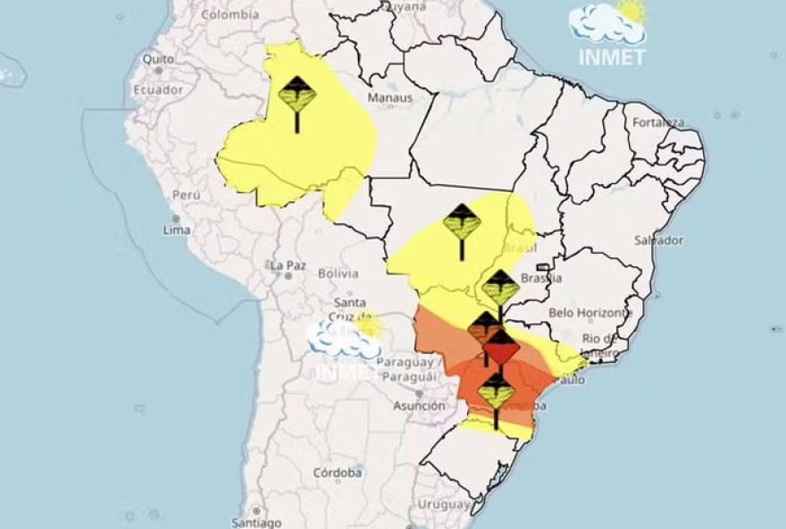 clima-no-brasil3A-alerta-para-chuvas-e-enchentes-em-varias-regioes2C-principalmente-no-parana