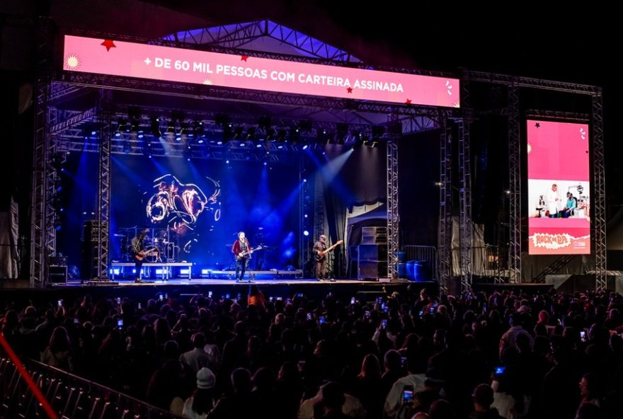 cobertura-exclusiva3A-22rock-in-pa22-agita-pouso-alegre-com-shows-de-the-silas-e-frejat-no-ginasio-rosao