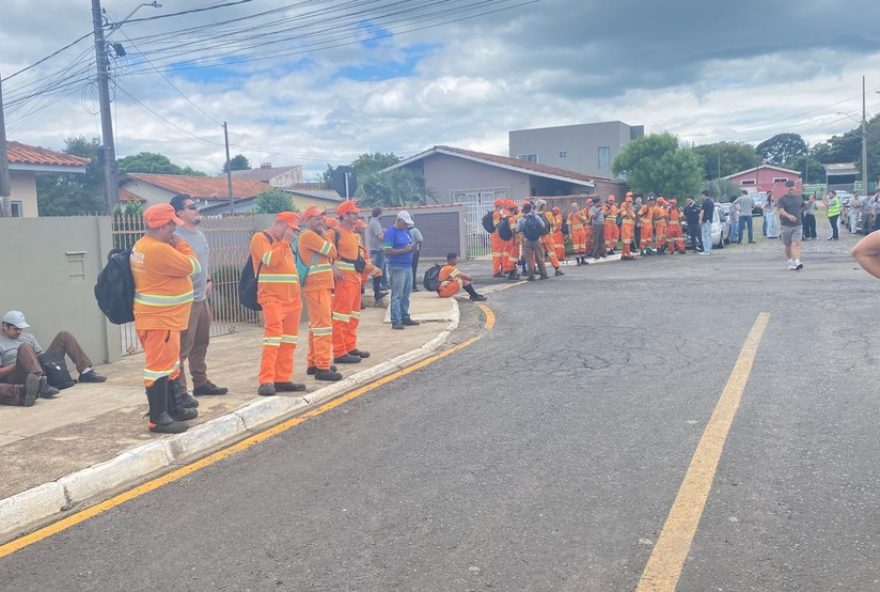 coleta-de-lixo-interrompida-em-ponta-grossa-devido-a-suspeita-de-bomba