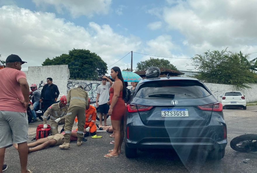 colisao-entre-carro-e-moto-deixa-feridos-na-av.-joao-paulo-ii3A-importancia-da-seguranca-no-transito