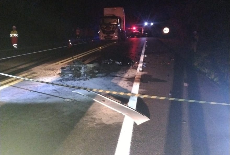 colisao-entre-motocicleta-e-carreta-resulta-em-morte-na-br-1353A-importancia-da-seguranca-no-transito