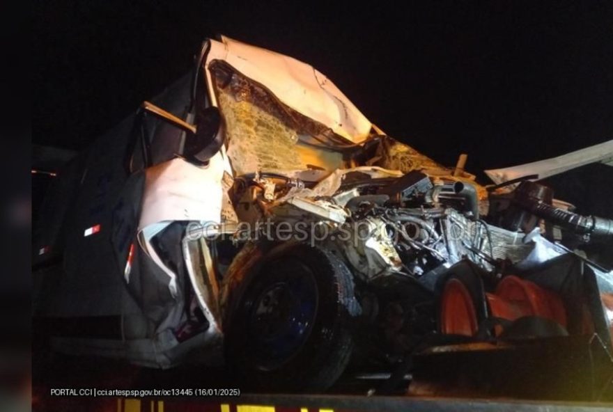 colisao-na-sp-280-em-cesario-lange3A-motorista-perde-controle-e-colide-em-caminhao-de-leite-veja-detalhes-do-acidente-e-a-importancia-da-seguranca-viaria