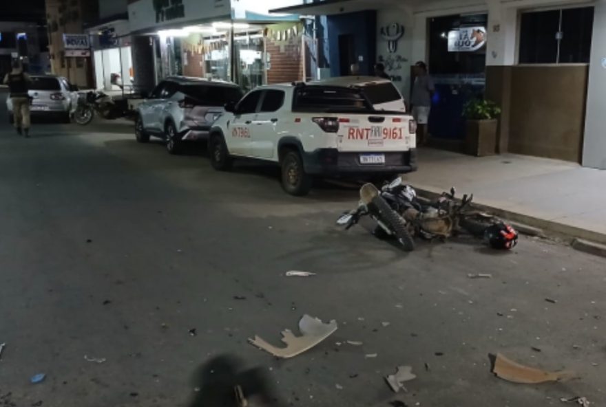 colisao-provocada-por-motorista-embriagado-atinge-cinco-carros-em-conselheiro-pena3A-condutor-e-preso-no-vale-do-rio-doce