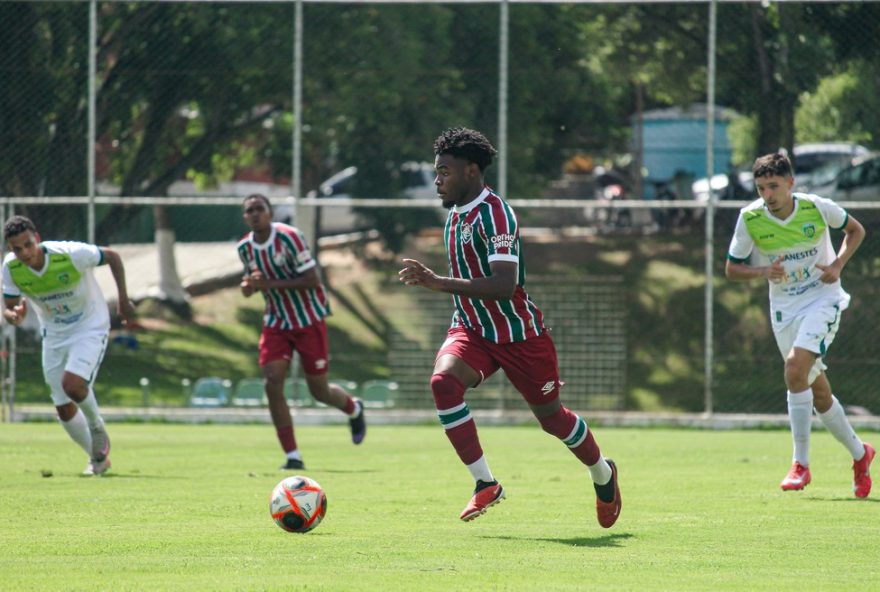 colombiano-palacios-e-o-primeiro-estrangeiro-a-jogar-a-copinha-pelo-fluminense colombiano-palacios-e-o-primeiro-estrangeiro-a-jogar-a-copinha-pelo-fluminense