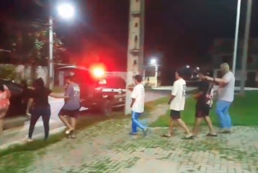 colombianos-e-brasileiros-sao-presos-por-agiotagem-e-extorsao-em-cascavel2C-ceara colombianos-e-brasileiros-sao-presos-por-agiotagem-e-extorsao-em-cascavel2C-ceara