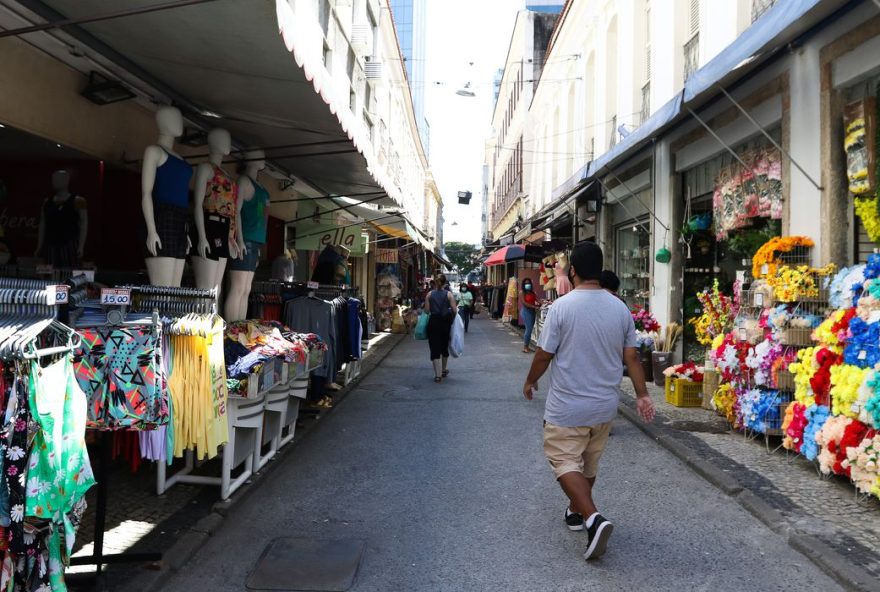 comercio_na_saara_reabre_no_rio_tnrgo_abr_0904216699