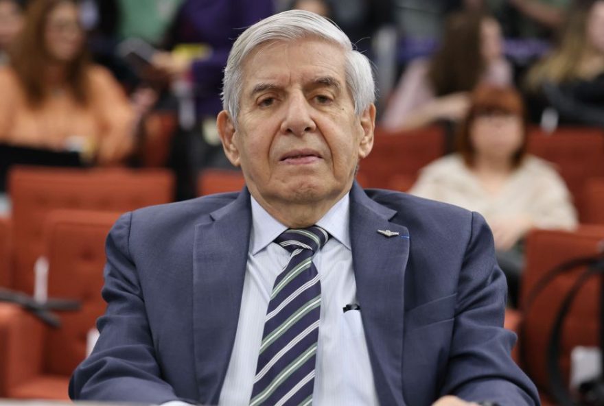 comissao-de-etica-da-presidencia-investiga-possivel-interferencia-de-augusto-heleno comissao-de-etica-da-presidencia-investiga-possivel-interferencia-de-augusto-heleno