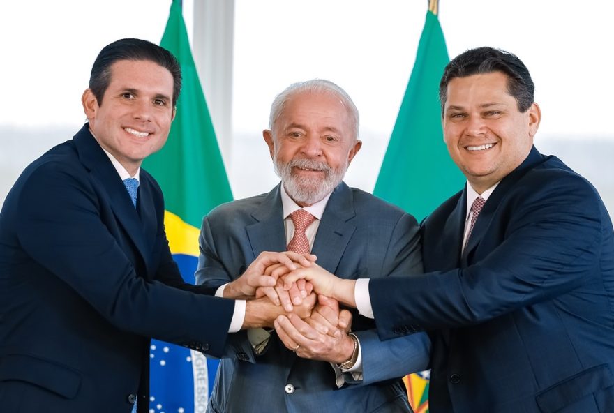 comitiva-de-lula-no-japao3A-encontros-com-imperador2C-pm-e-empresarios