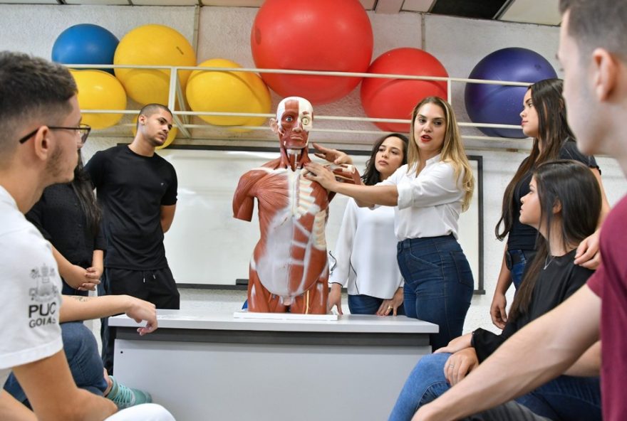 como-conciliar-faculdade-e-estagio-com-sucesso-na-puc-goias3F-dicas-praticas-e-estrutura-para-equilibrar-estudos-e-carreira