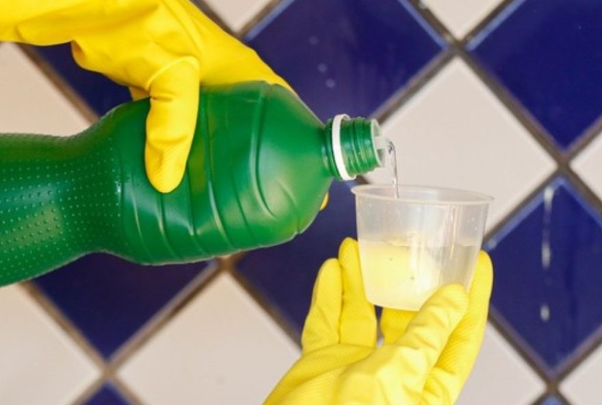 como-eliminar-mofo-de-casa3A-dicas-praticas-e-eficientes