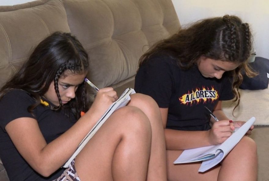 como-evitar-a-dezembrite-e-lidar-com-ansiedade-dos-filhos-no-final-do-ano3A-dicas-de-especialistas-de-saude-mental como-evitar-a-dezembrite-e-lidar-com-ansiedade-dos-filhos-no-final-do-ano3A-dicas-de-especialistas-de-saude-mental