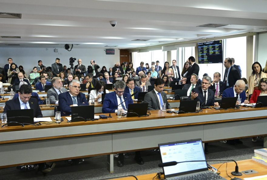 como-votou-cada-senador-na-ccj-do-senado