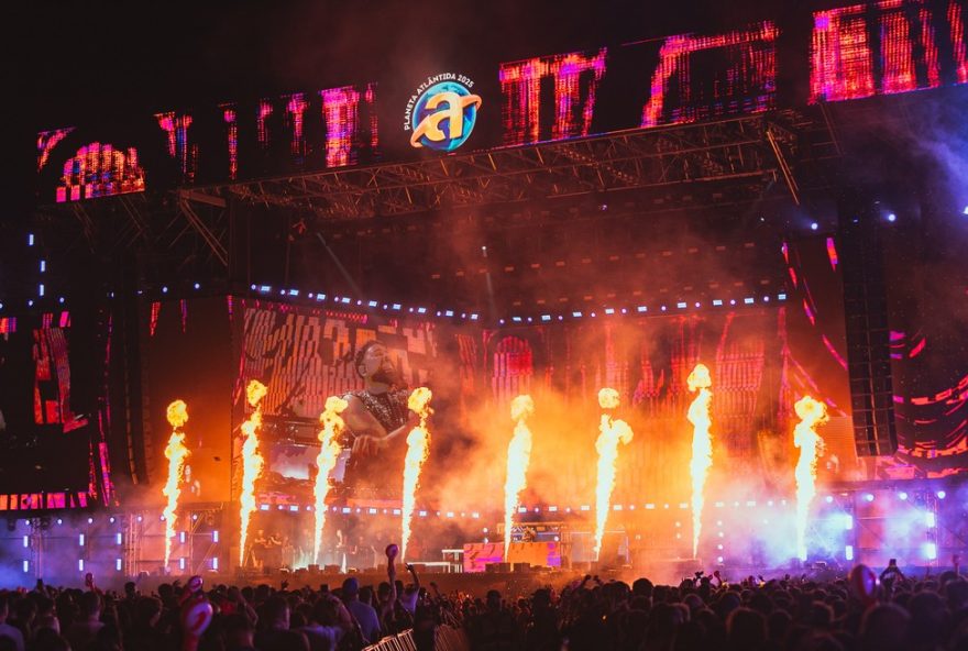 compre-seu-ingresso-para-o-planeta-atlantida-2026-e-celebre-os-30-anos-do-maior-festival-de-musica-do-sul-garanta-seu-lugar-a-partir-de-3-de-novembro-no-site-oficial