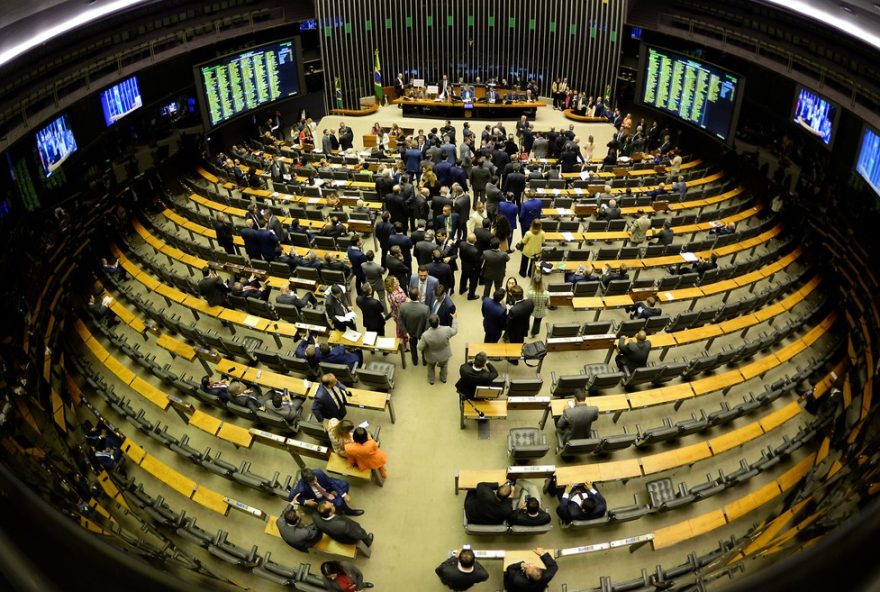 concurso-camara-dos-deputados3A-salarios-de-ate-r2430-mil-e-sem-graduacao-especifica concurso-camara-dos-deputados3A-salarios-de-ate-r2430-mil-e-sem-graduacao-especifica