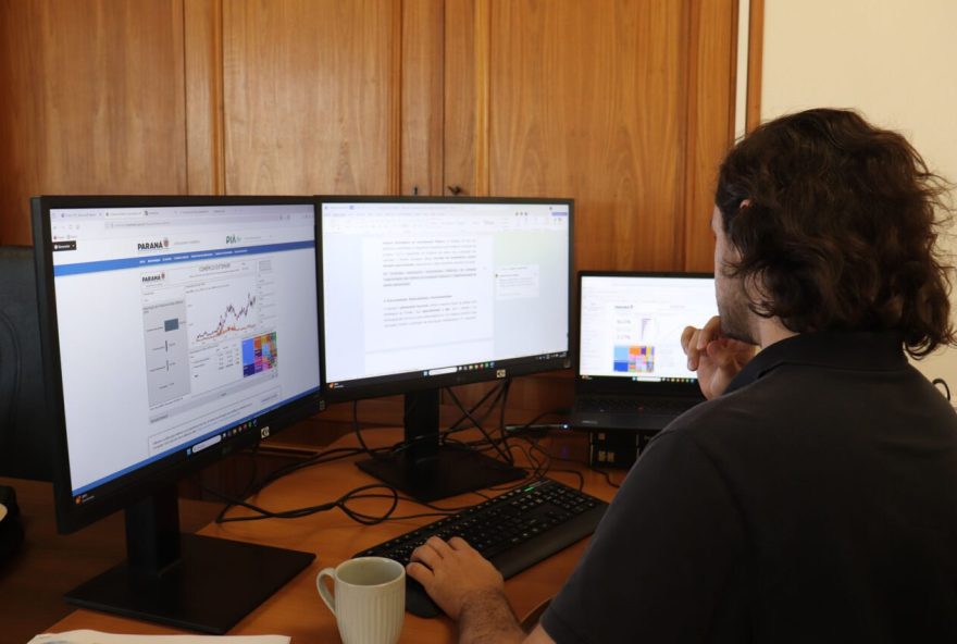 concurso-no-parana-oferece-60-vagas-para-agente-fazendario-com-salario-de-quase-r24-13-mil concurso-no-parana-oferece-60-vagas-para-agente-fazendario-com-salario-de-quase-r24-13-mil
